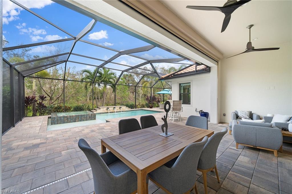 TWIN EAGLES - Residential