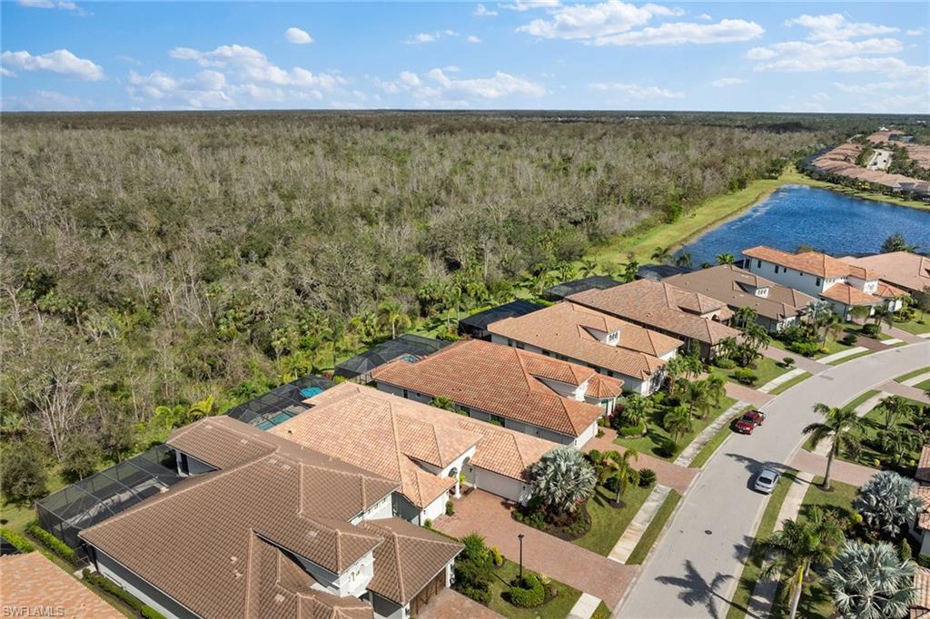 TWIN EAGLES - Residential