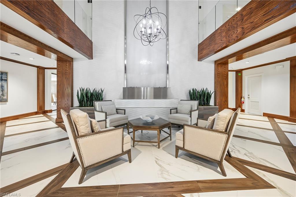 DORCHESTER - Residential