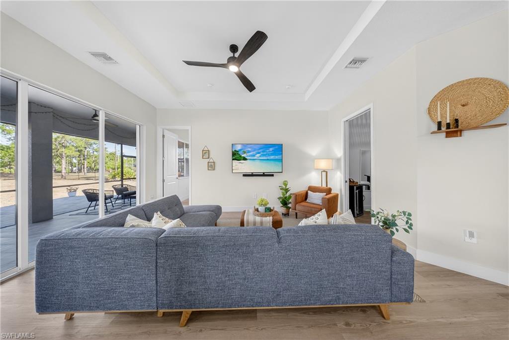 GOLDEN GATE ESTATES - Residential