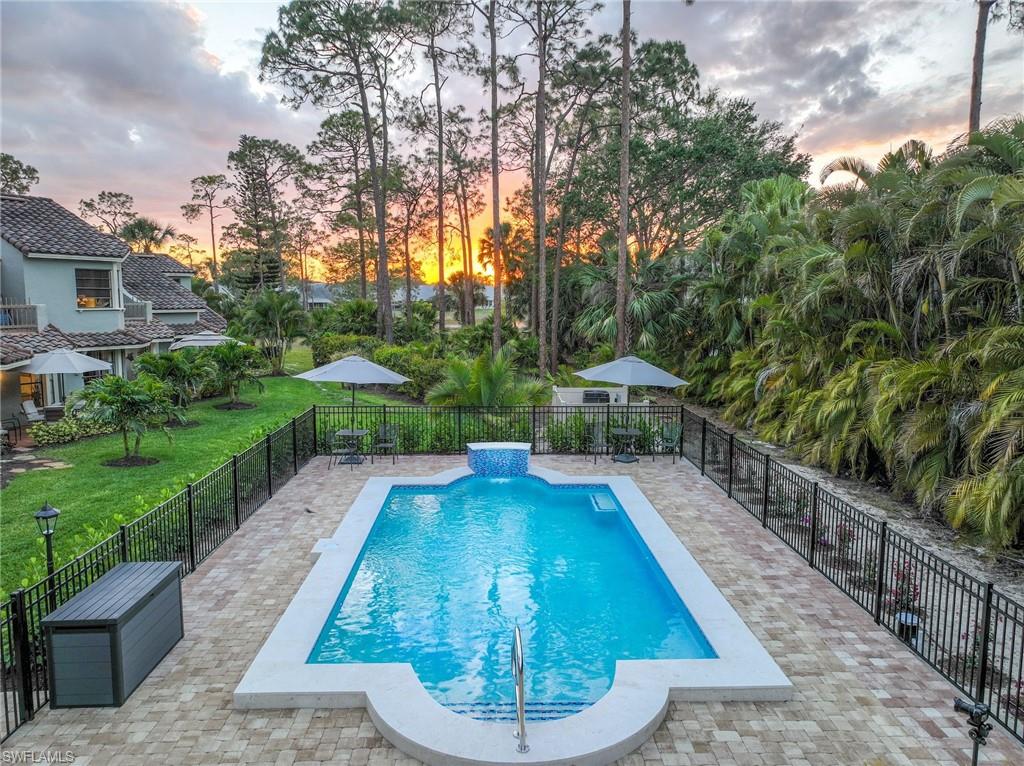 KINGS LAKE - Residential