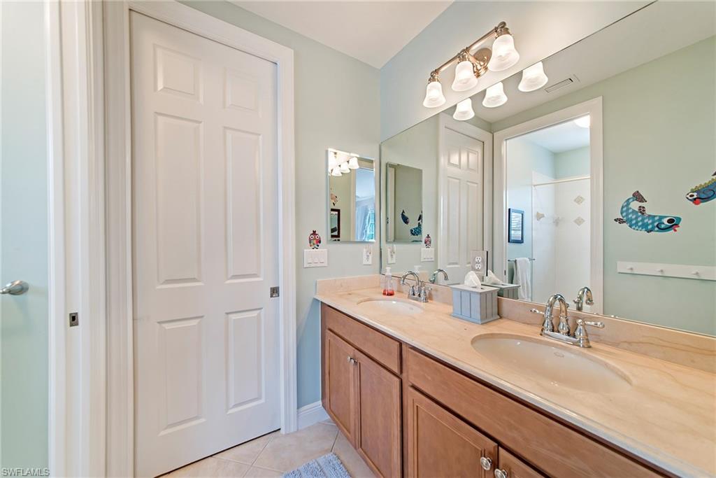 BELLE LAGO - Residential