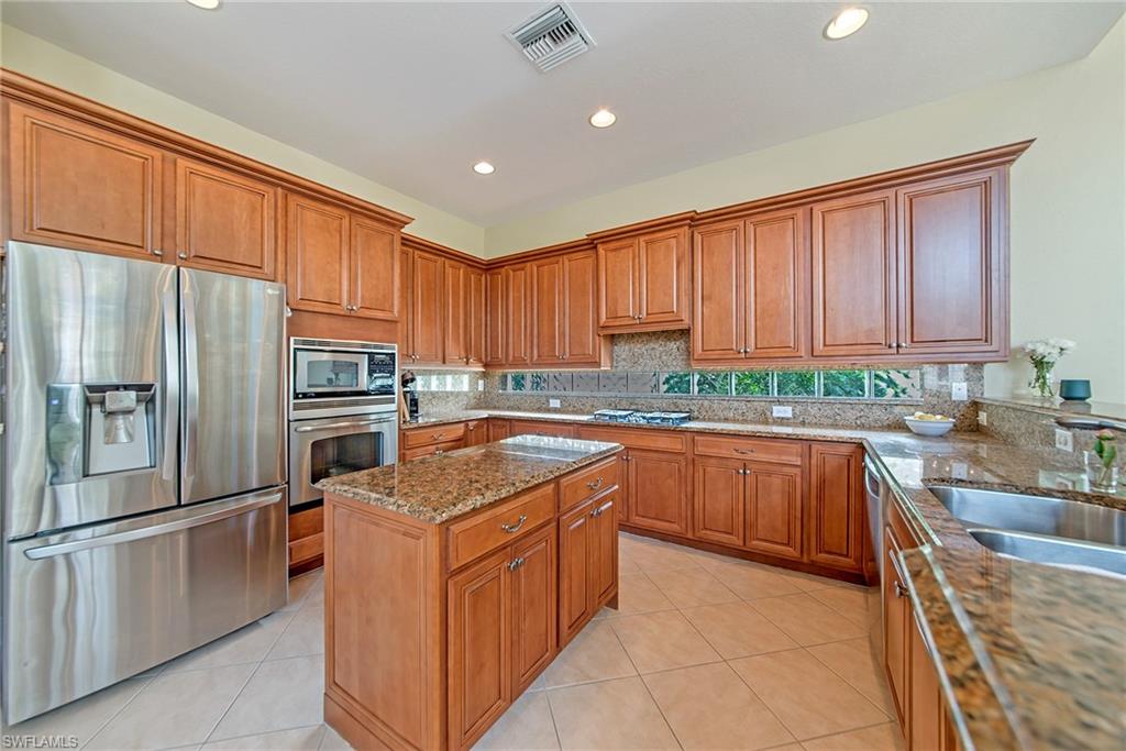 BELLE LAGO - Residential