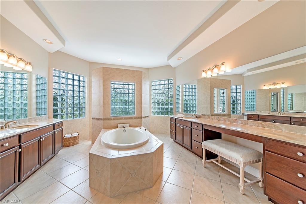 BELLE LAGO - Residential