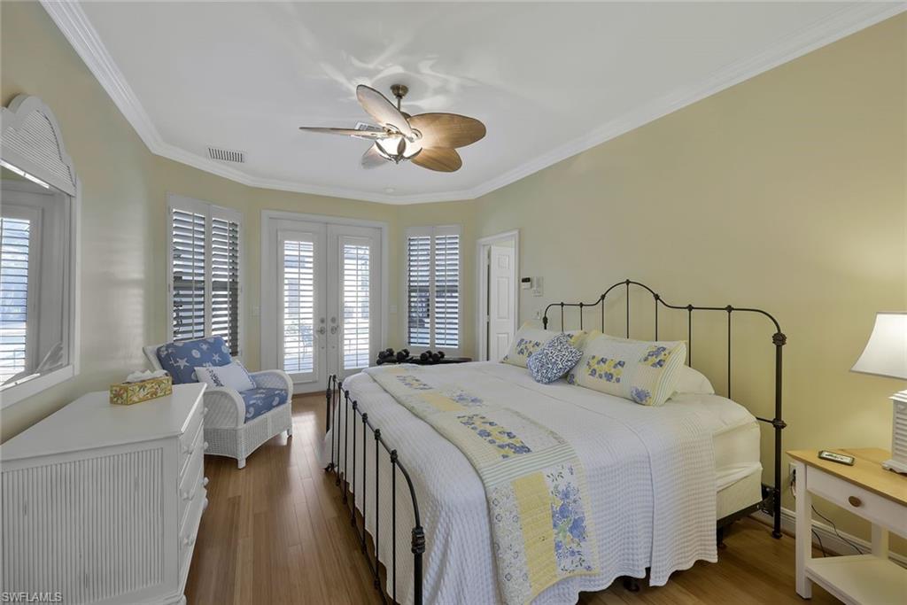 HAMPTON ROW - Residential