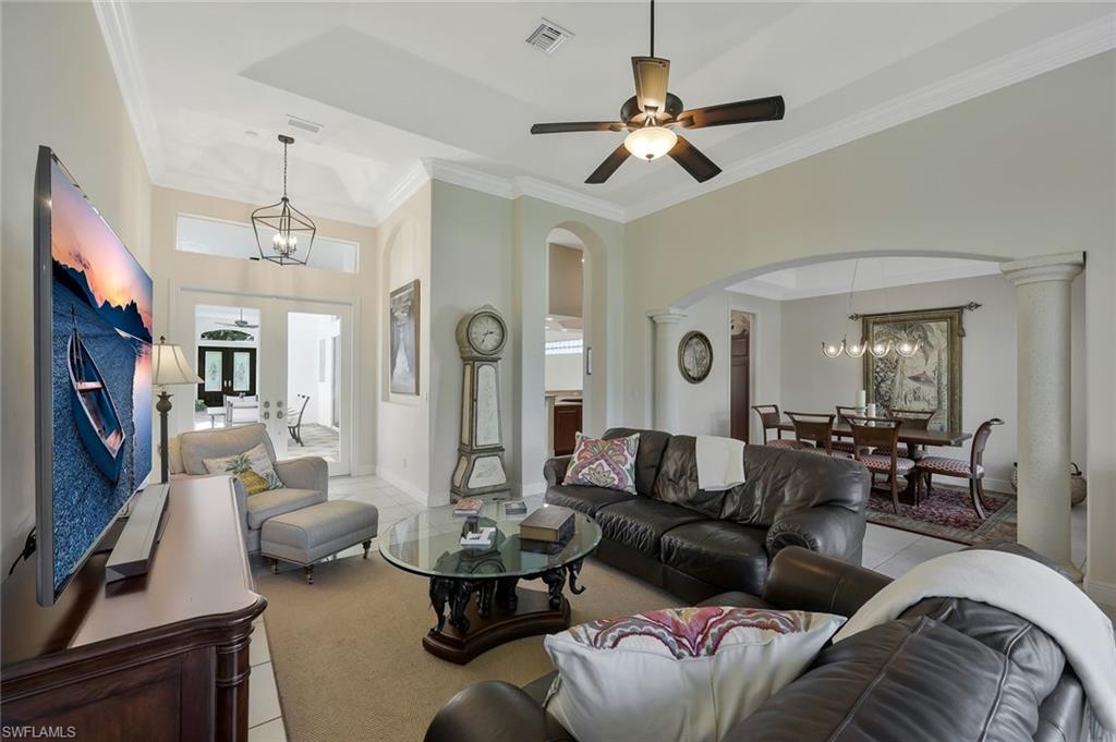 HAMPTON ROW - Residential