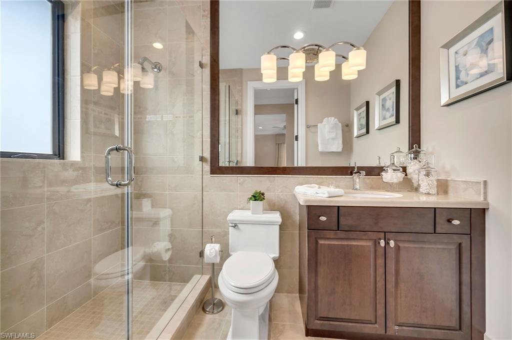 TRADITIONS - Residential