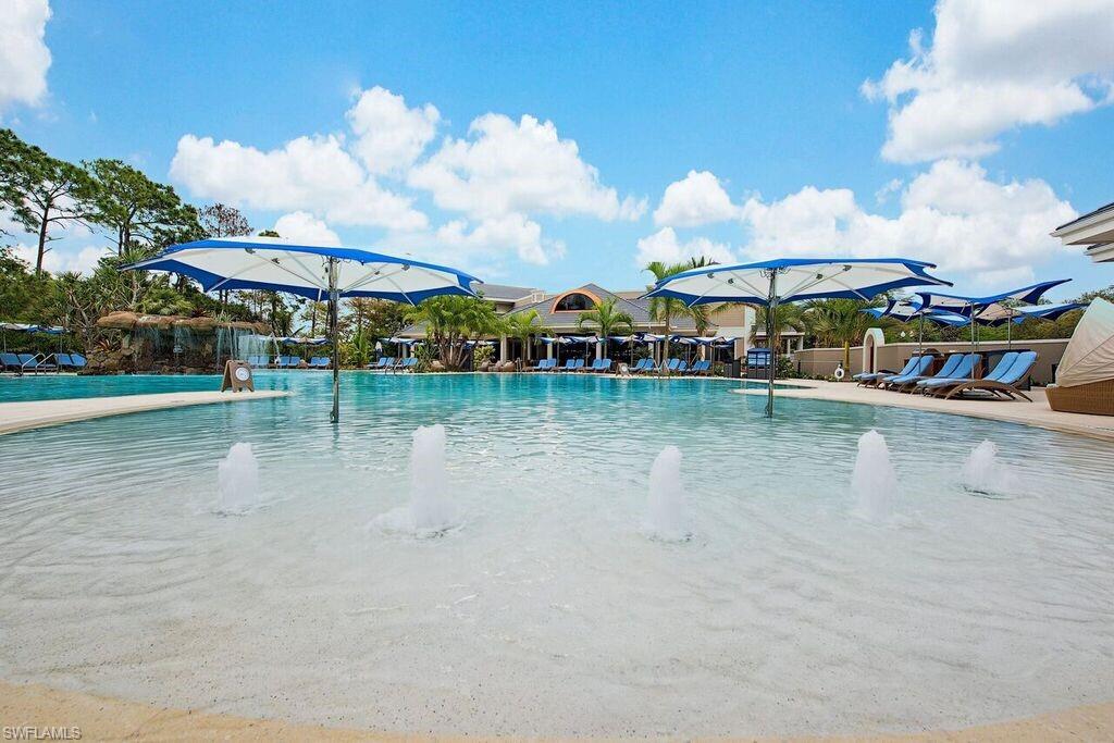 TRADITIONS - Residential