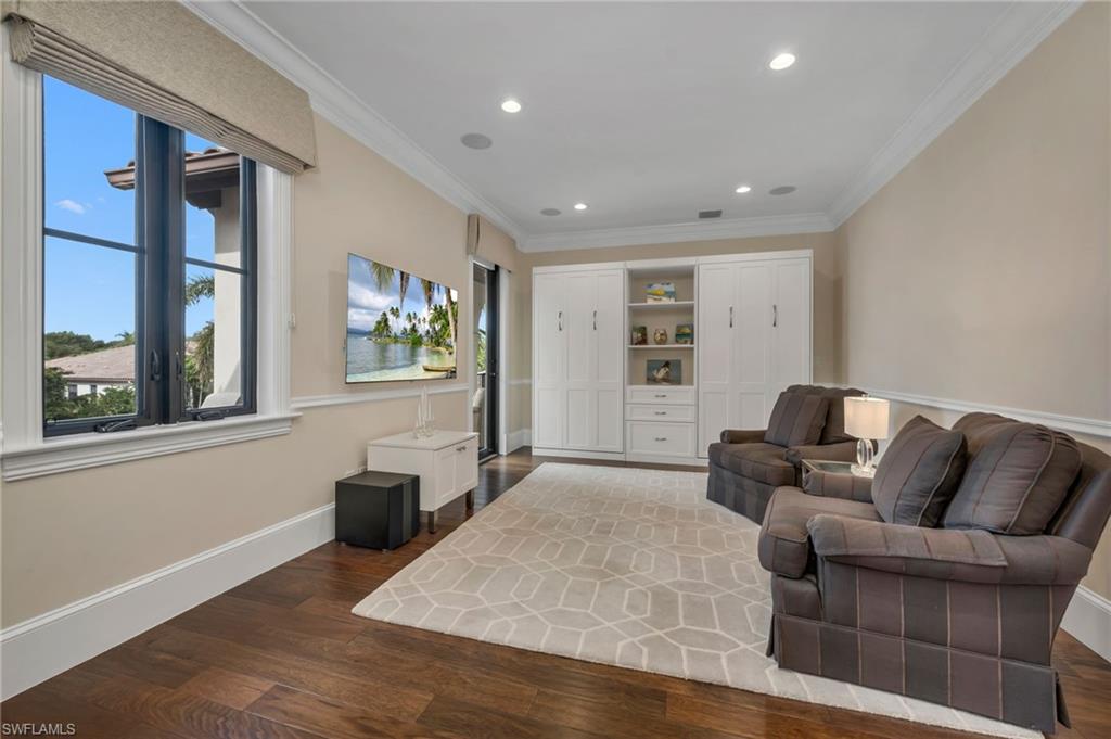 TRADITIONS - Residential