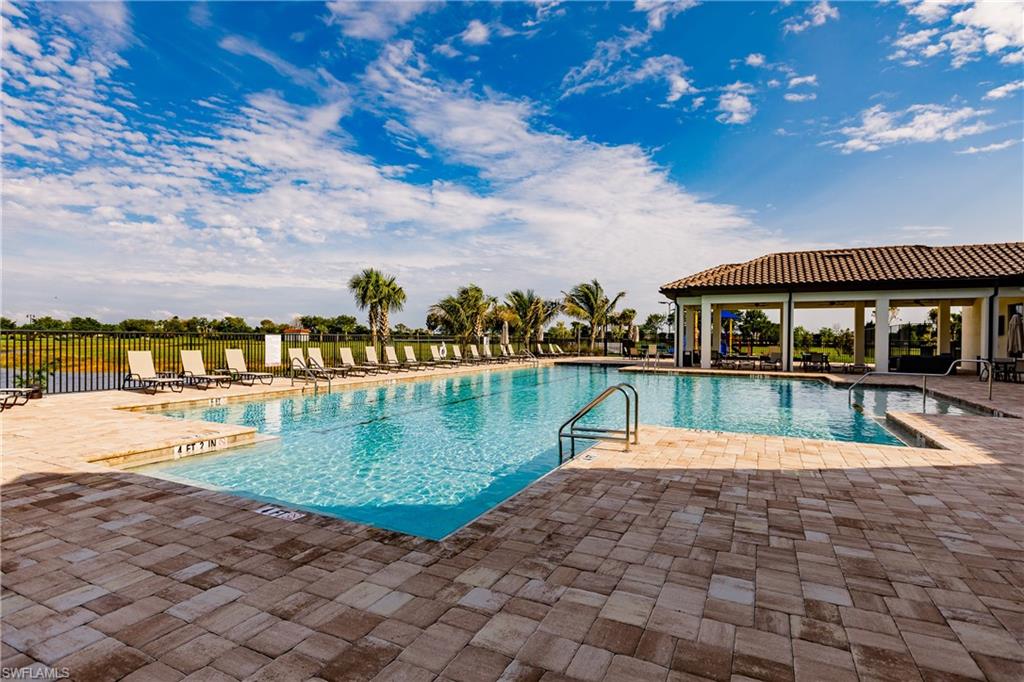 PORTICO - Residential