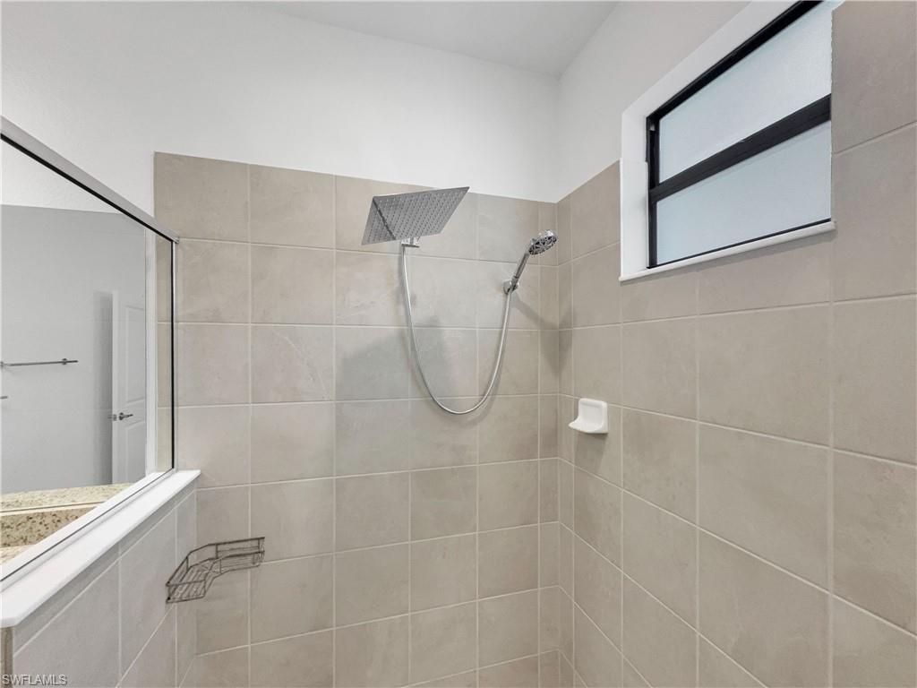 PORTICO - Residential