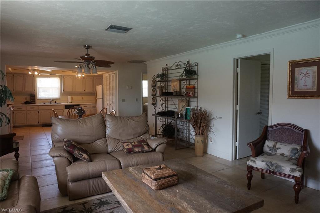 LA BUENA VIDA CONDO - Residential