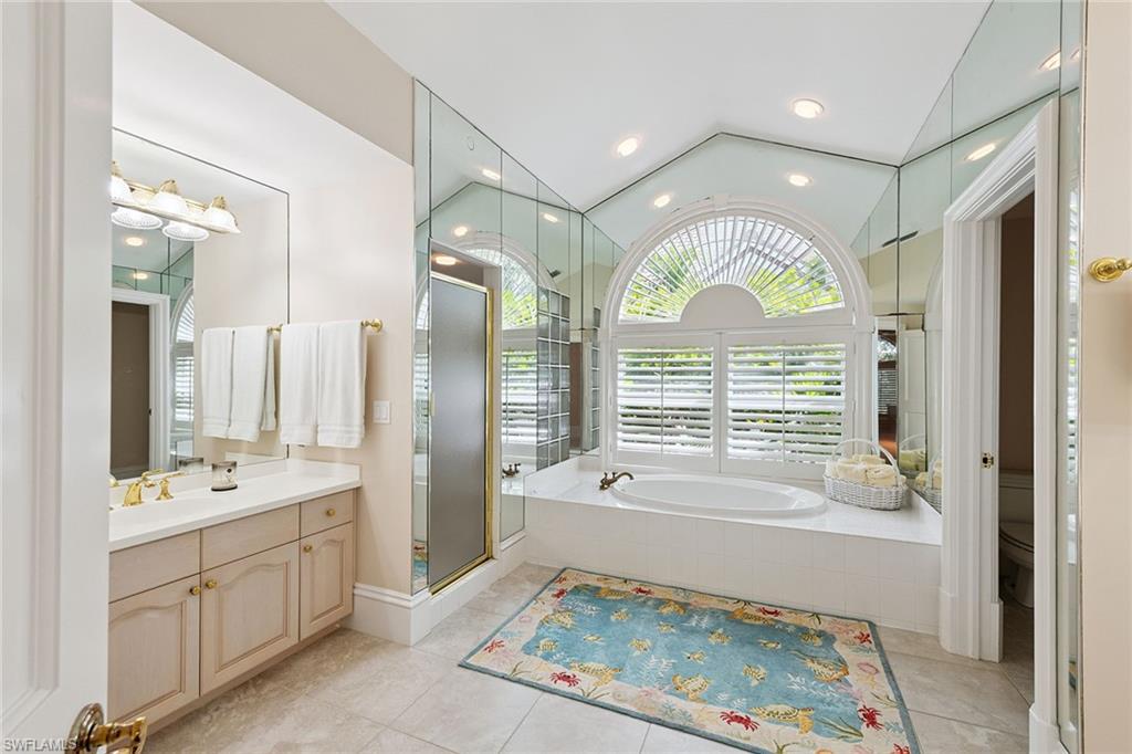 BAY COLONY SHORES - Residential