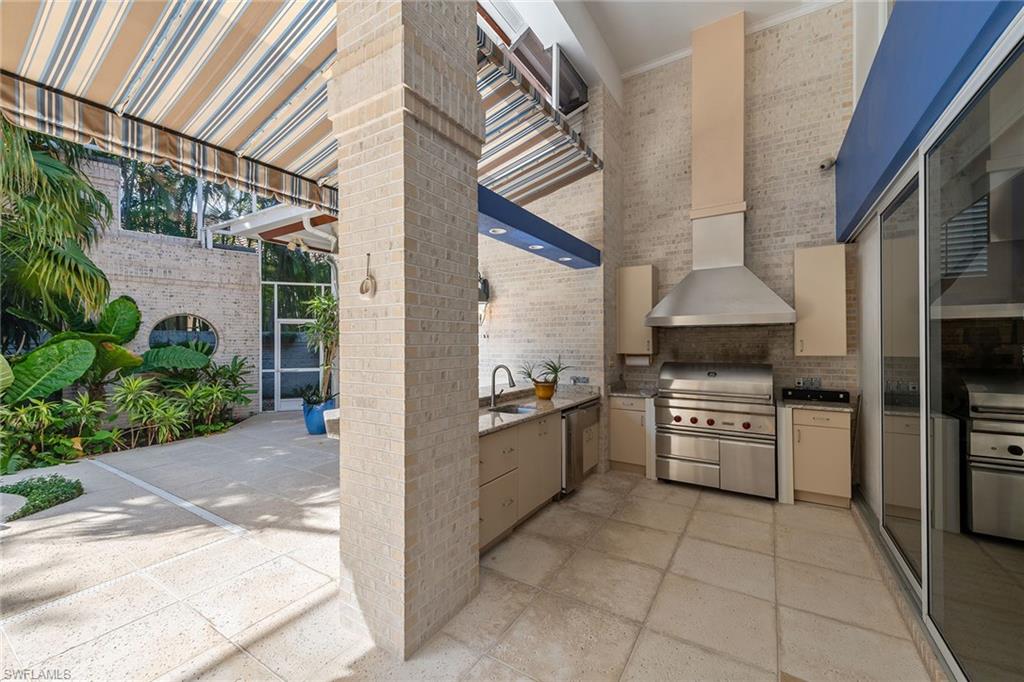 BAY COLONY SHORES - Residential