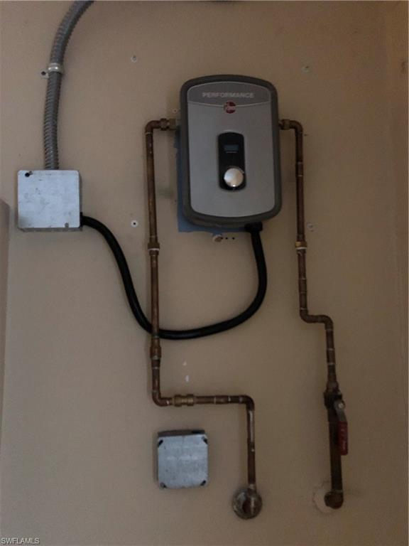 COCONUT RIVER - Residential