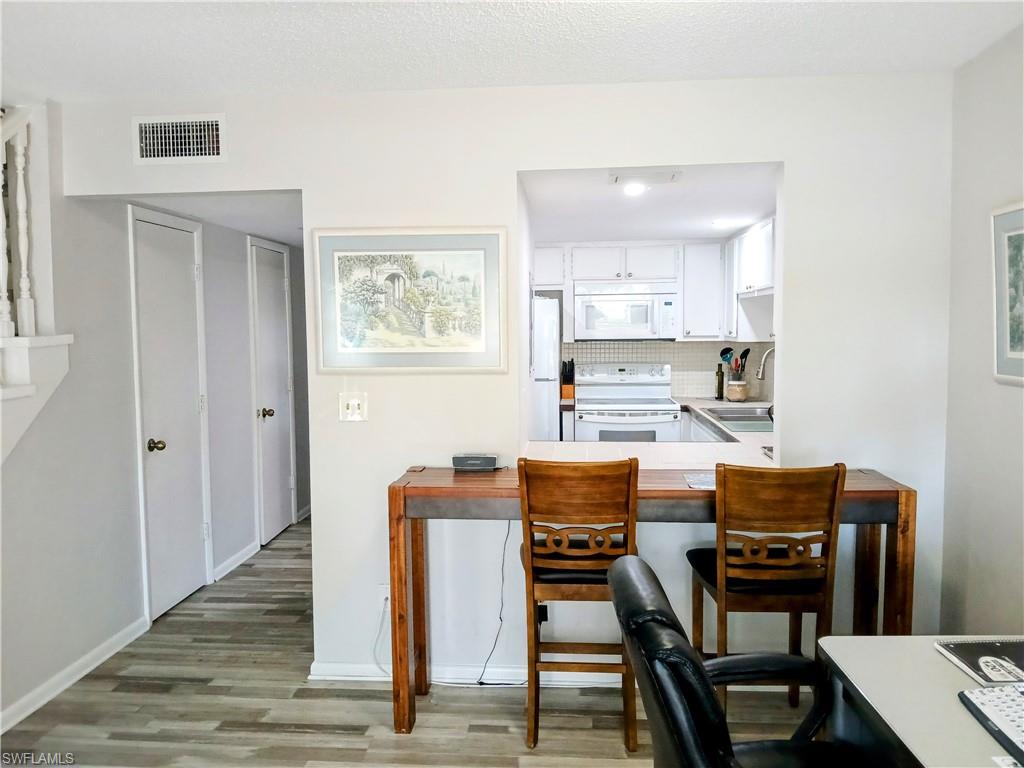 102 E Greens BLVD