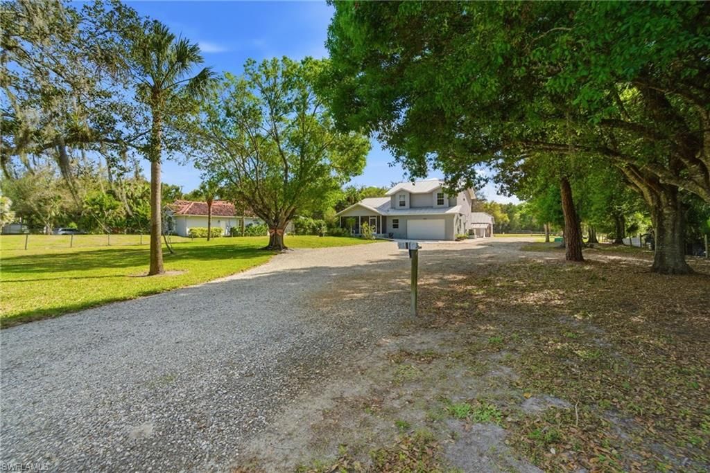 Photo of 5860 Dogwood WAY, NAPLES, FL 34116 (MLS # 226004111)