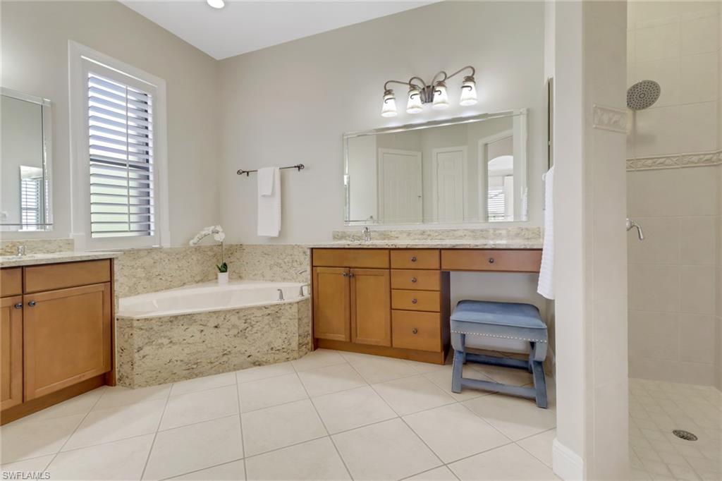 VILLA TUSCANY - Residential