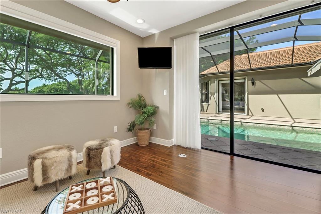 VILLA TUSCANY - Residential