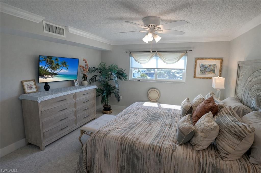 TOWN AND RIVER - Residential