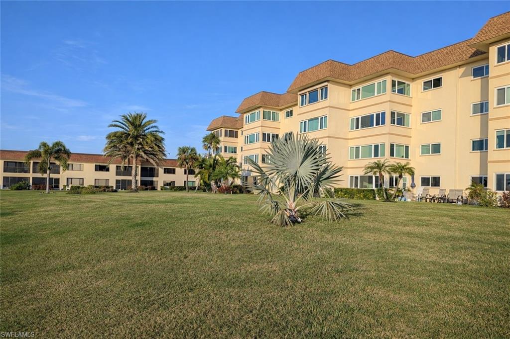 TOWN AND RIVER - Residential