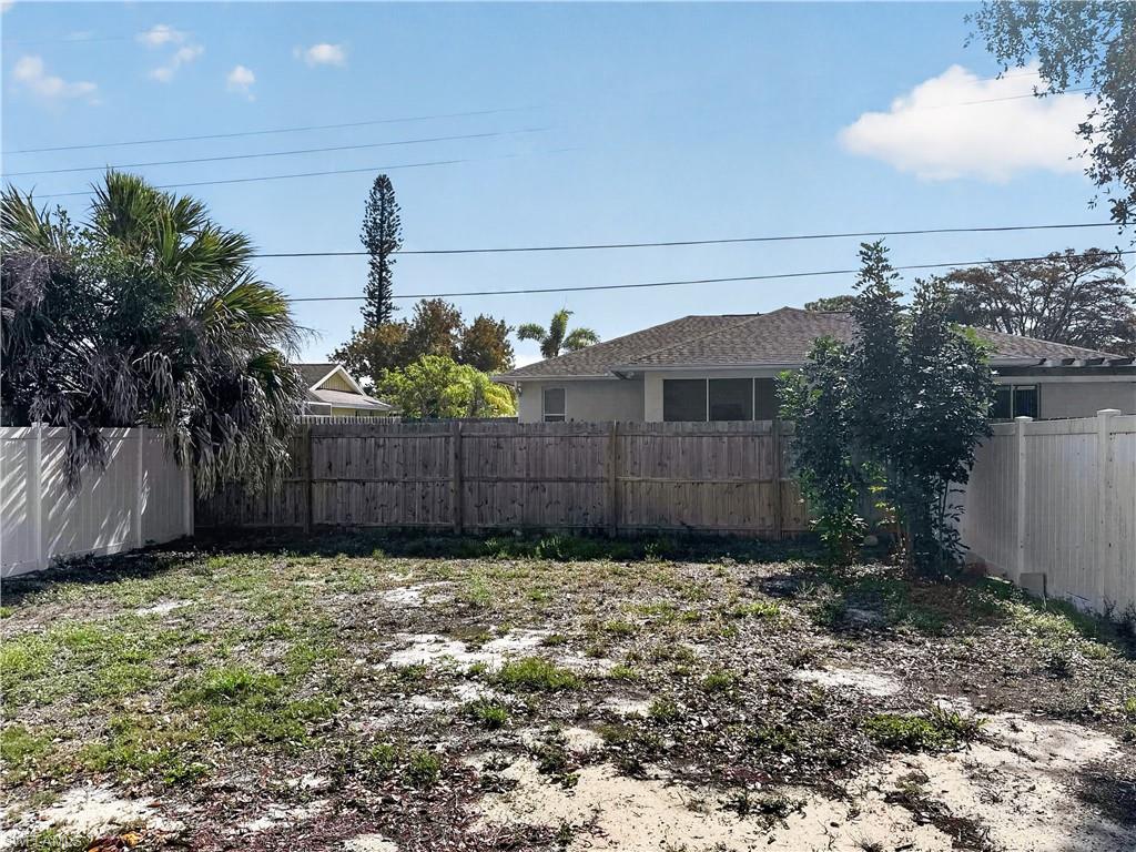 ARROYAL HEIGHTS - Residential Lease