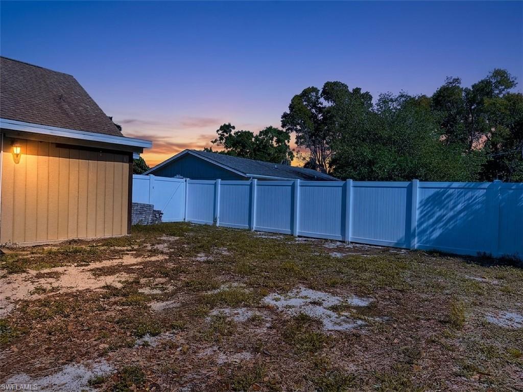 ARROYAL HEIGHTS - Residential Lease
