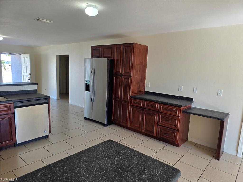 PORT LABELLE - Residential Lease