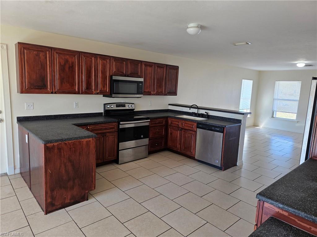 PORT LABELLE - Residential Lease