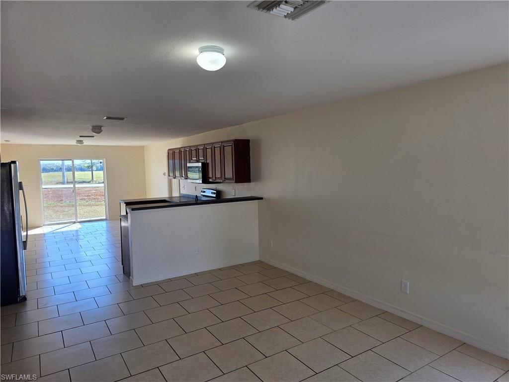 PORT LABELLE - Residential Lease