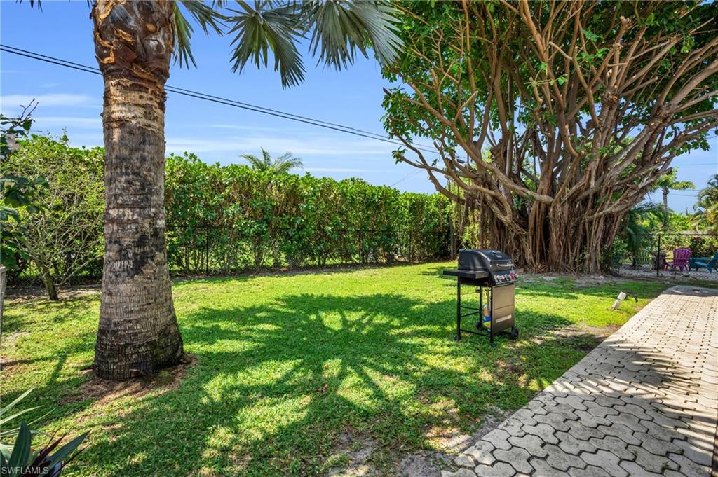 WILLOUGHBY ACRES - Residential