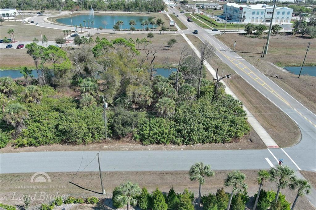 PORT CHARLOTTE - Land