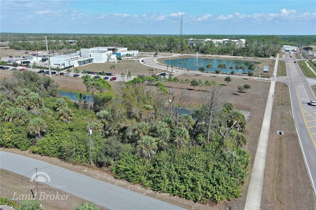 PORT CHARLOTTE - Land