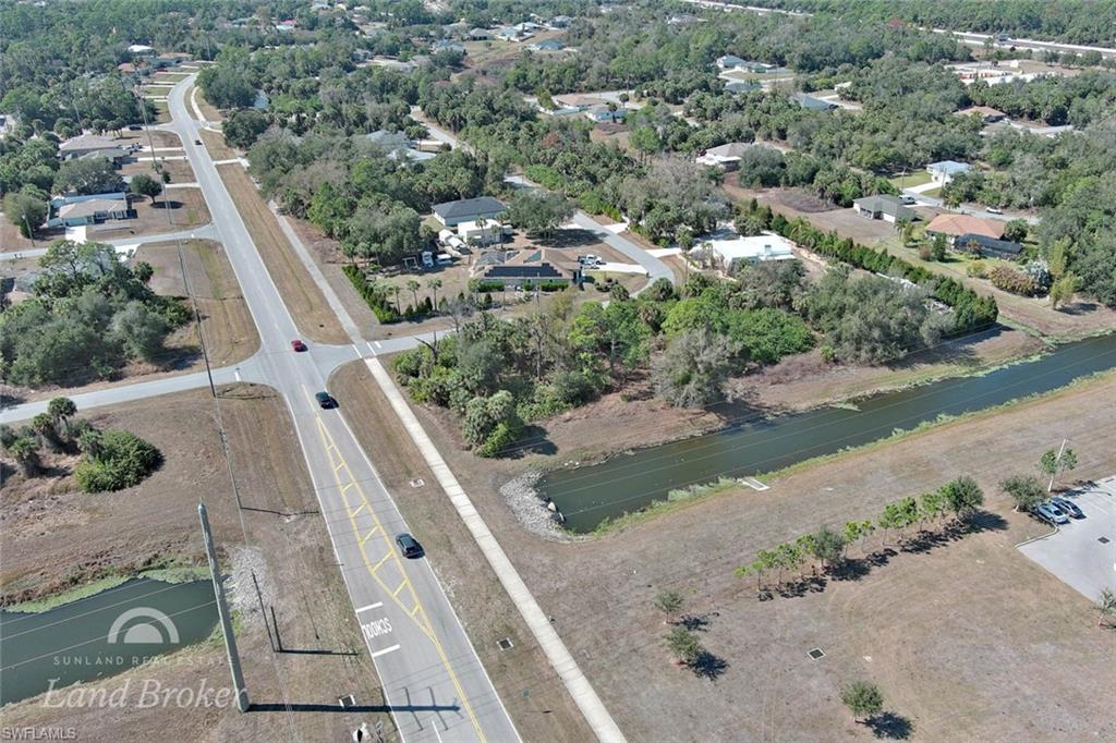 PORT CHARLOTTE - Land