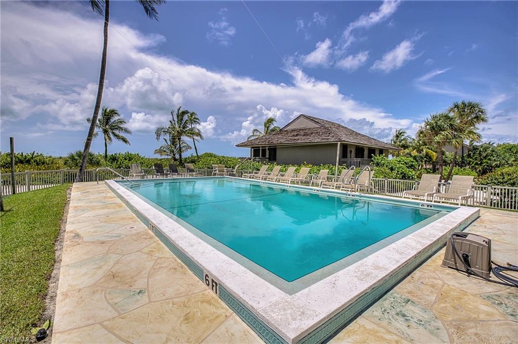 BEACH HOMES - Residential