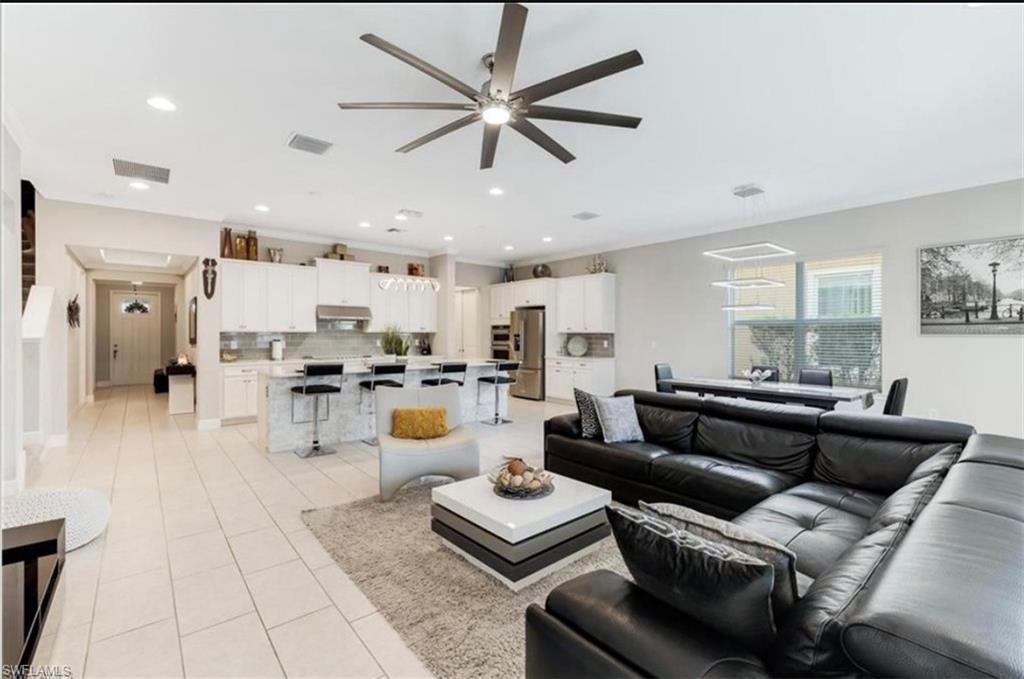 COMPASS LANDING - Residential Lease