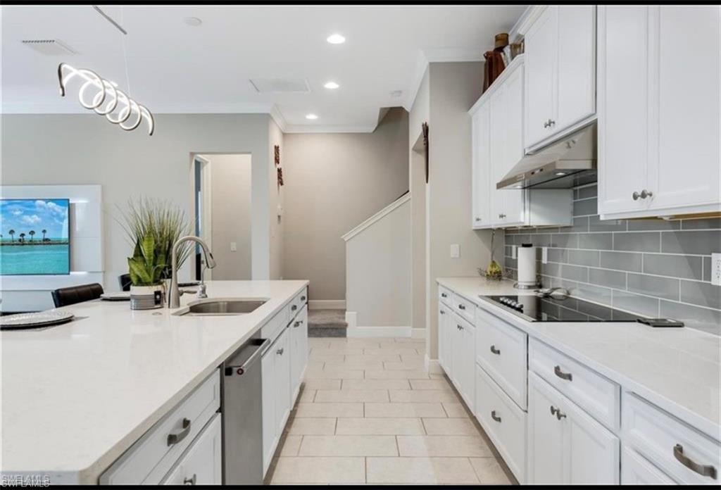 COMPASS LANDING - Residential Lease