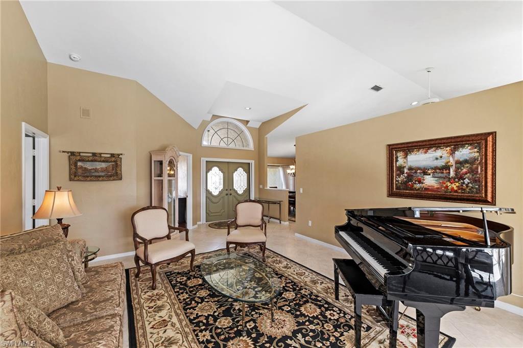 SPANISH WELLS - Residential