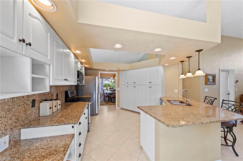 SPANISH WELLS - Residential