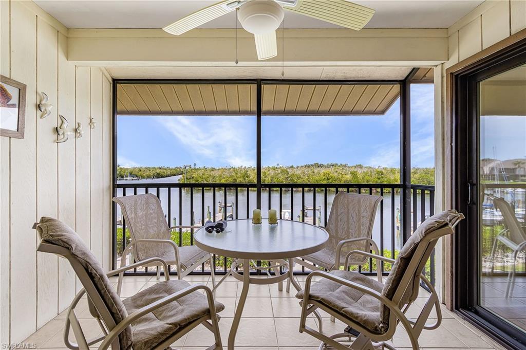 CAPTAINS HARBOR CONDO - Residential