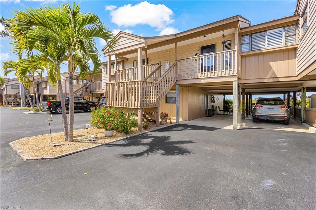 CAPTAINS HARBOR CONDO - Residential