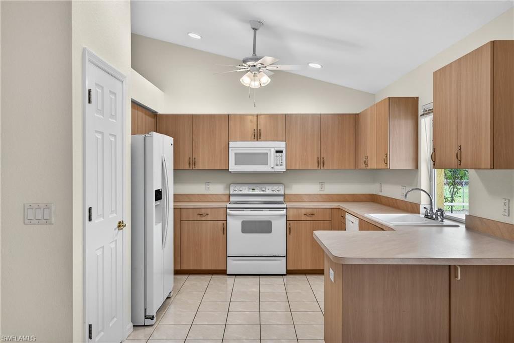 CAPE CORAL - Residential Lease