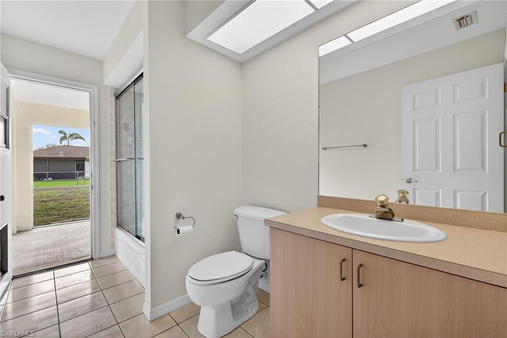 CAPE CORAL - Residential Lease