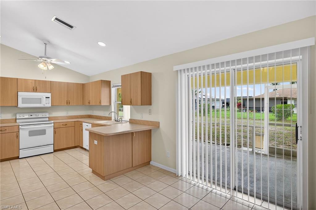CAPE CORAL - Residential Lease