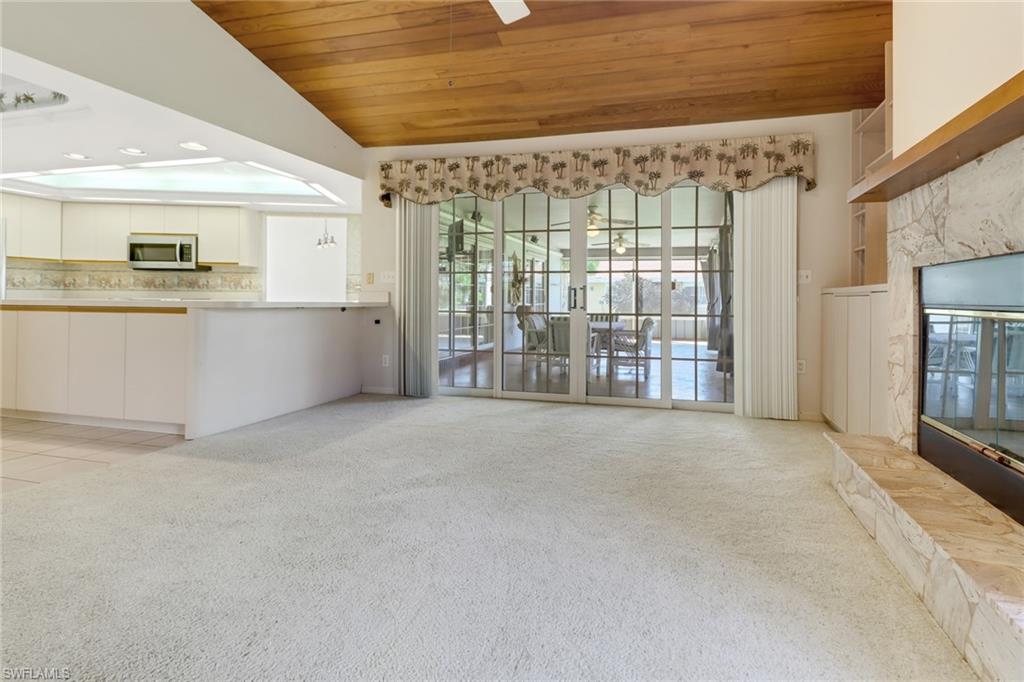 LOCHMOOR - Residential