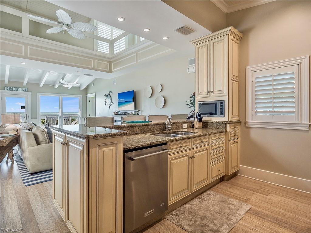 CAPTIVA BEACH - Residential