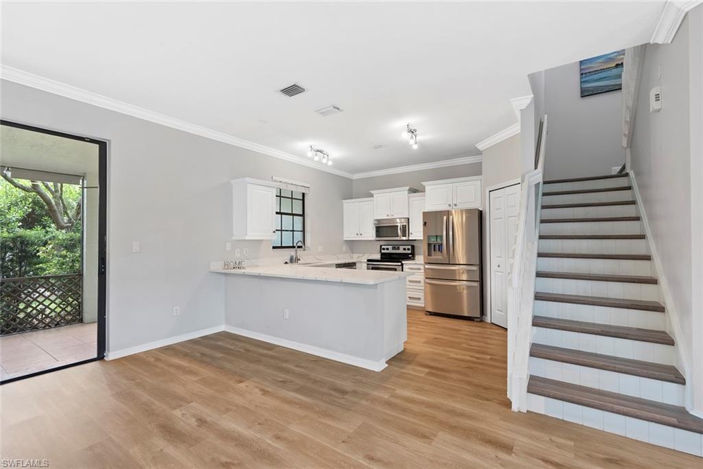 SUMMIT PLACE - Residential