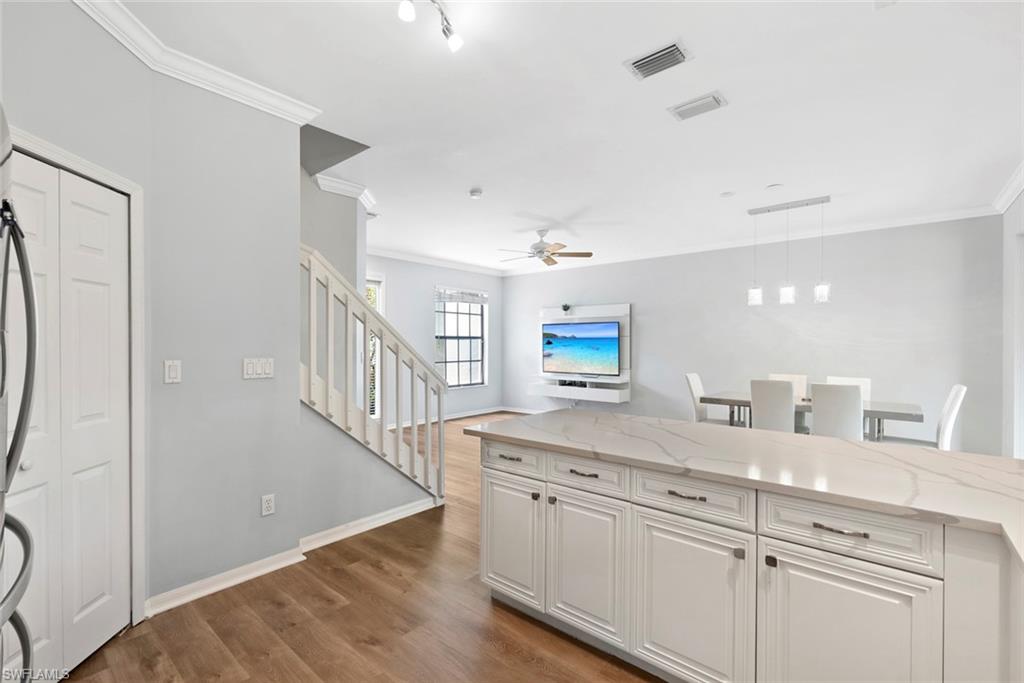 SUMMIT PLACE - Residential