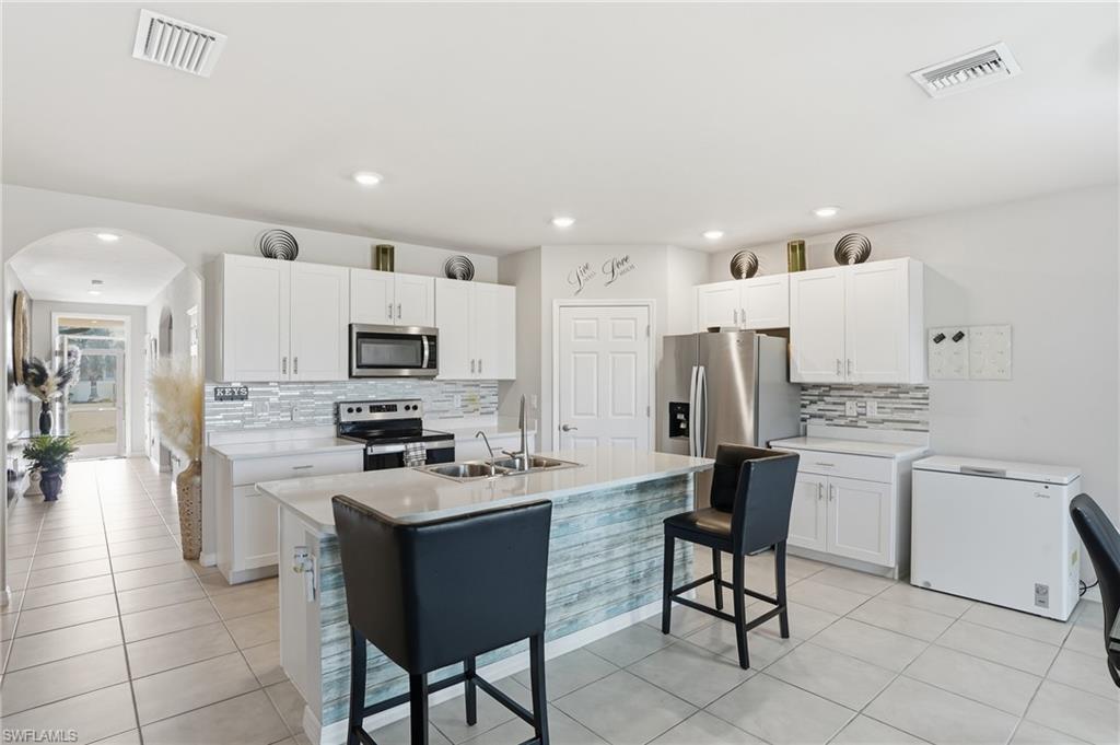 GOLDEN GATE ESTATES - Residential