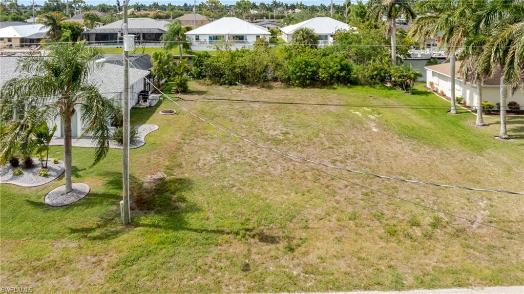 CAPE CORAL - Land